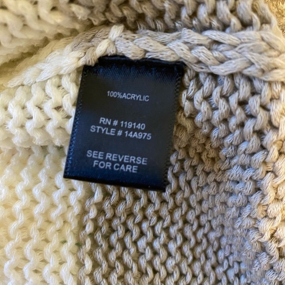 Women’s Sweater with low back size M - Picture 3 of 9